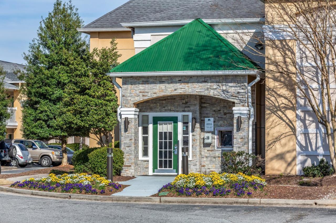 Hometowne Studios By Red Roof Atlanta Ne - Peachtree Corners Norcross Zewnętrze zdjęcie