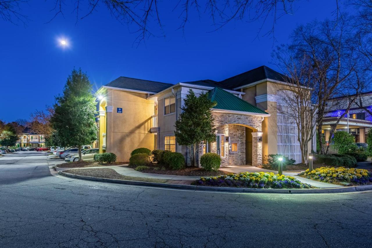 Hometowne Studios By Red Roof Atlanta Ne - Peachtree Corners Norcross Zewnętrze zdjęcie